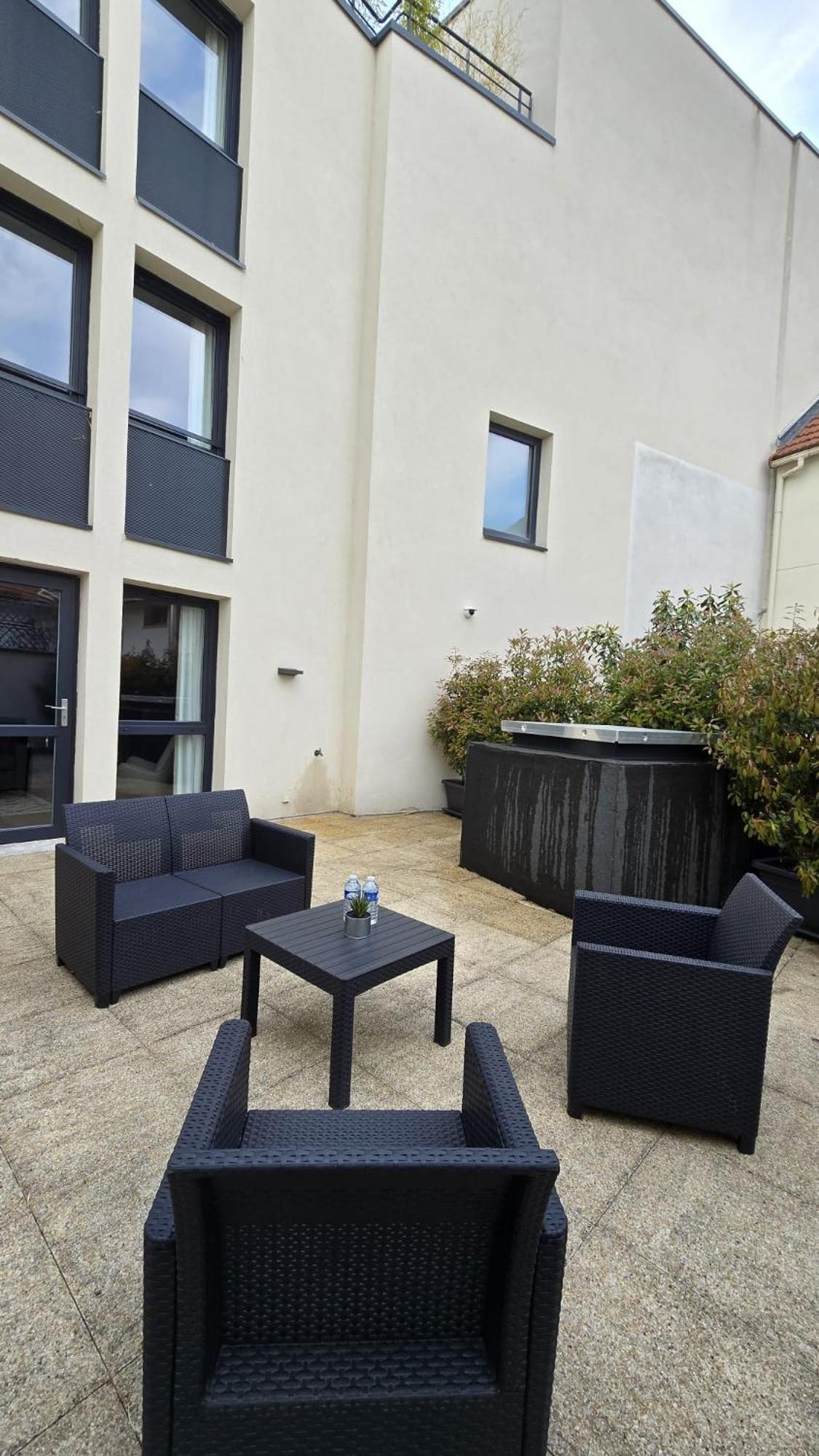 Residence Du Parc Vanves - Rooftop & Climatisation Exterior photo